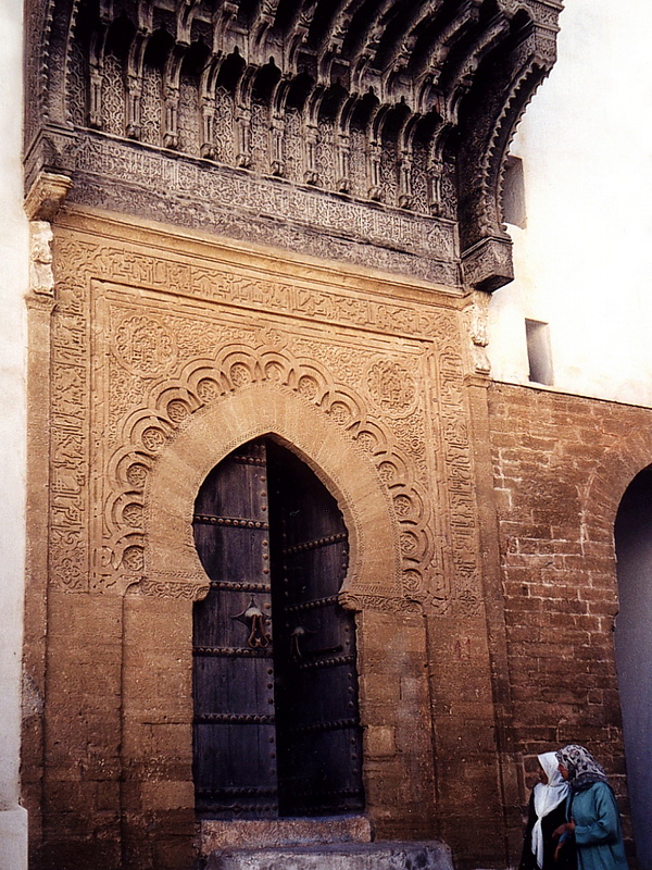 Rabat - Medersa van Salé De wijk Salé ligt aan de overkant van de rivier Bou Regreg. In Salé bezoeken we de eerste medersa (koranschool). Stefan Cruysberghs